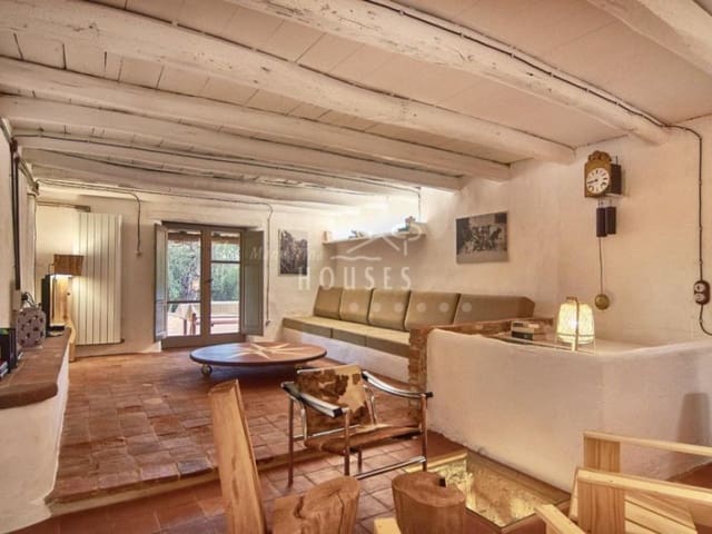 Villa for rent in Maçanet de la Selva - € 18,000 (Ref: 5003635)