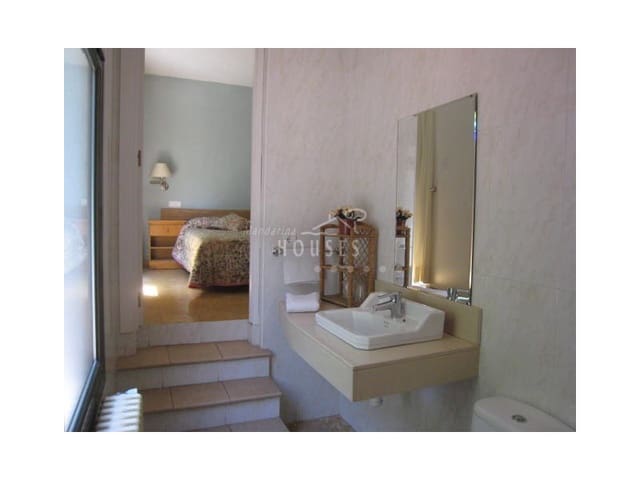 20 slaapkamer Hotel te koop in Viladrau met zwembad garage - € 2.100.000 (Ref: 5064758)