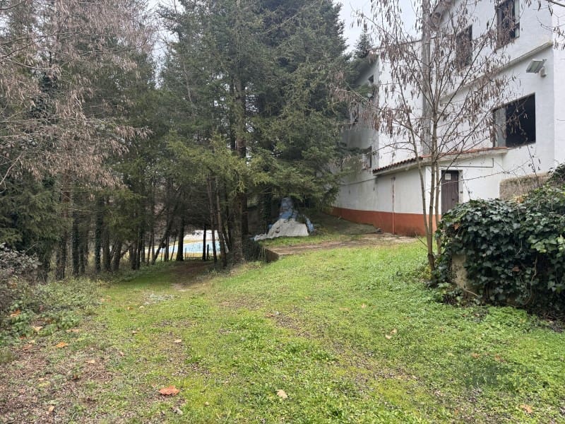 20 soveværelse Hotel til salg i Viladrau med swimmingpool garage - € 2.100.000 (Ref: 5064758)