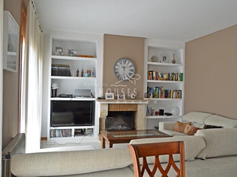 4 bedroom Villa for sale in Lloret de Mar with pool - € 731,745 (Ref: 5205631)