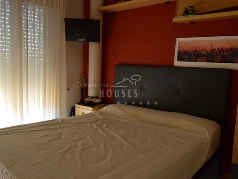 4 bedroom Villa for sale in Lloret de Mar with pool - € 731,745 (Ref: 5205631)