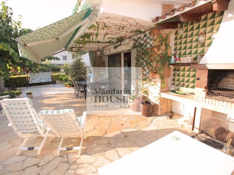 4 soverom Villa til salgs i Lloret de Mar med garasje - € 750 000 (Ref: 5360244)