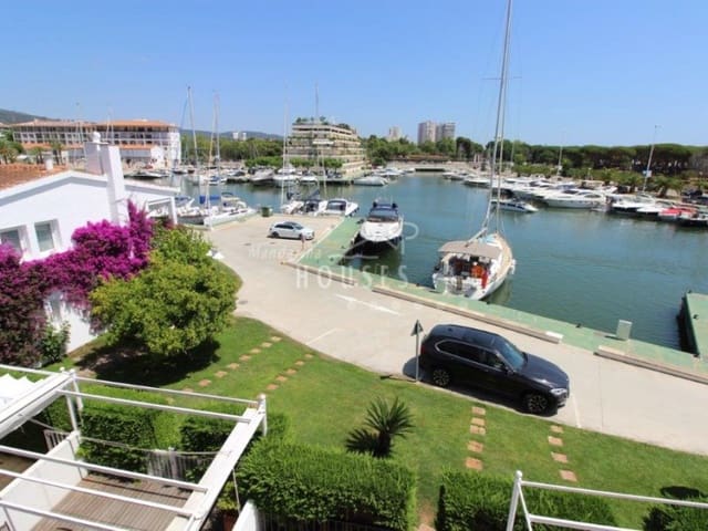 4 Zimmer Villa zu verkaufen in Platja d'Aro, Castell-Platja d'Aro - 810.000 € (Ref: 6336295)