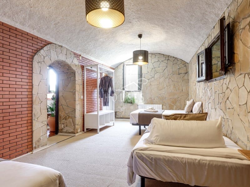 20 soveværelse Finca/Landehus til salg i Tordera med garage - € 2.300.000 (Ref: 6514811)