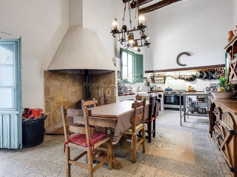 20 soveværelse Finca/Landehus til salg i Tordera med garage - € 2.300.000 (Ref: 6514811)