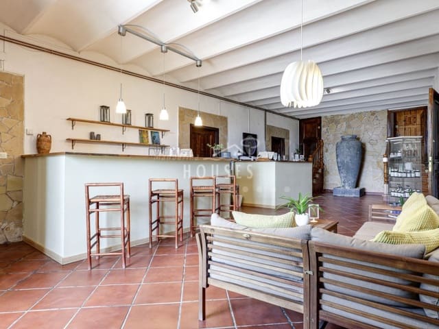 20 bedroom Finca/Country House for sale in Tordera with garage - € 2,300,000 (Ref: 6514811)