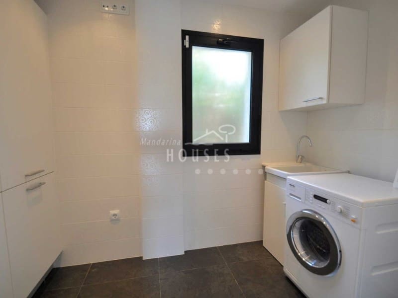 4 soverom Villa til salgs i Lloret de Mar med svømmebasseng garasje - € 1 500 000 (Ref: 6685481)