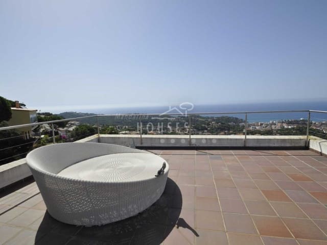 4 soverom Villa til salgs i Roca Grossa, Lloret de Mar med svømmebasseng garasje - € 1 500 000 (Ref: 6685481)