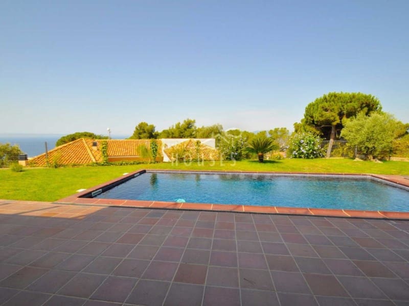 4 soverom Villa til salgs i Lloret de Mar med svømmebasseng garasje - € 1 500 000 (Ref: 6685481)