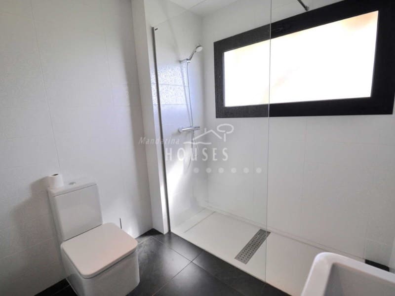 4 soverom Villa til salgs i Lloret de Mar med svømmebasseng garasje - € 1 500 000 (Ref: 6685481)