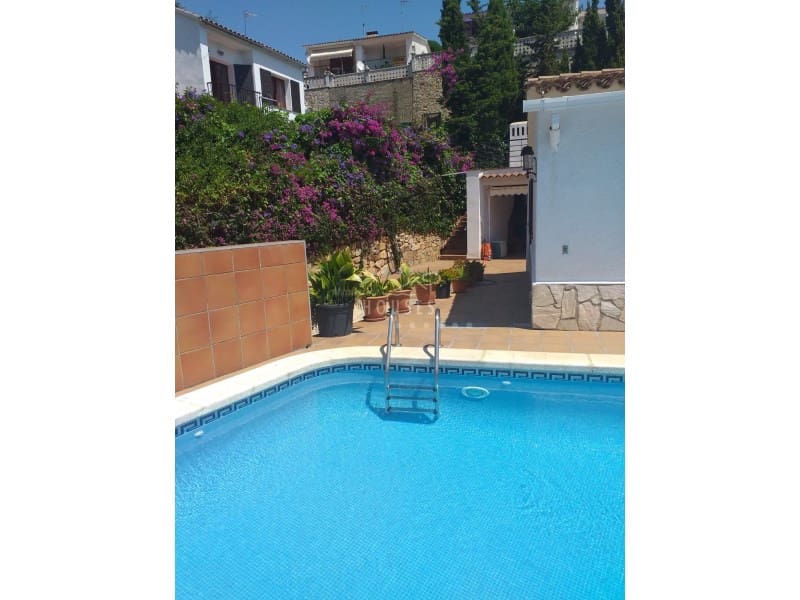 5 soveværelse Villa til salg i Tossa de Mar med garage - € 510.000 (Ref: 6829584)