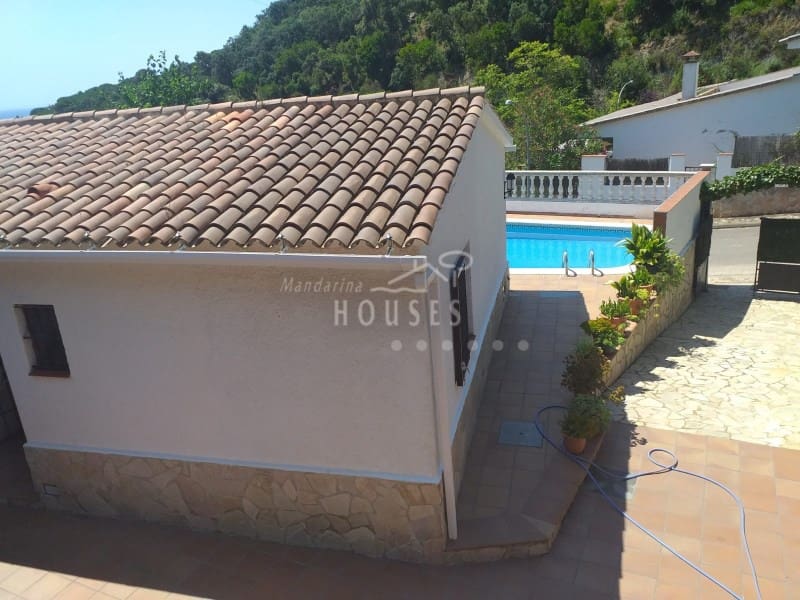 5 soveværelse Villa til salg i Tossa de Mar med garage - € 510.000 (Ref: 6829584)