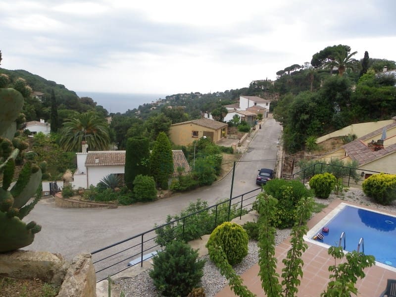 6 quarto Moradia para venda em Tossa de Mar com piscina garagem - 670 000 € (Ref: 6880767)