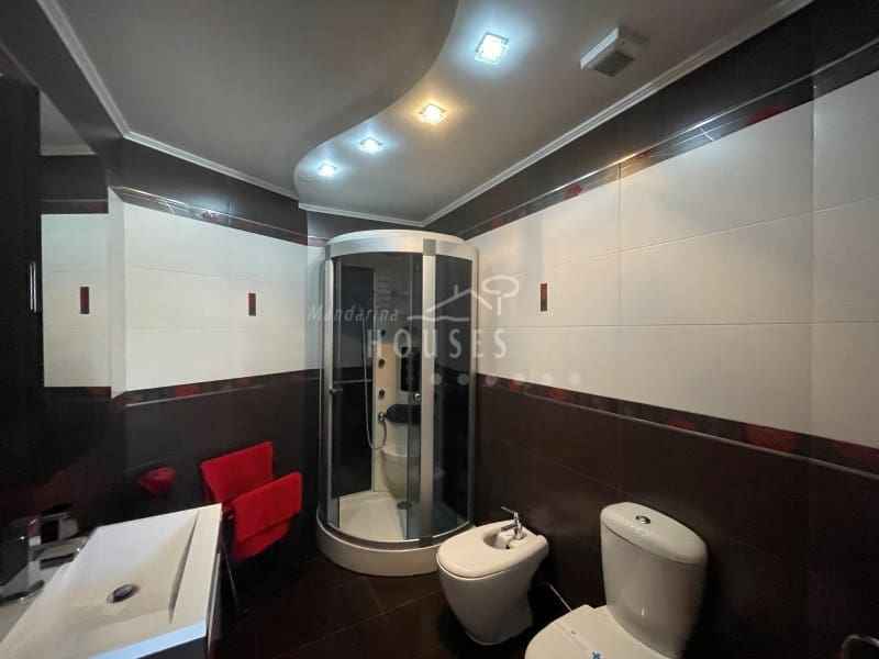 4 soveværelse Villa til salg i Lloret de Mar med swimmingpool garage - € 1.590.000 (Ref: 6913418)