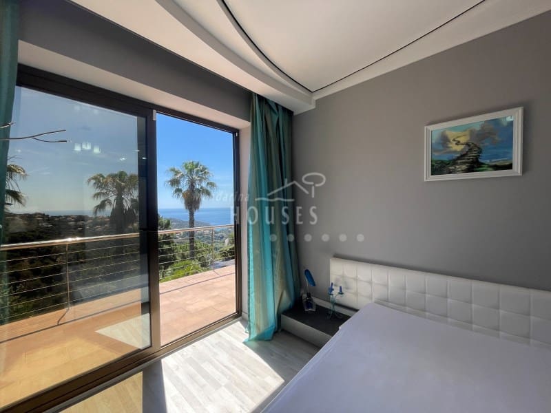 4 soveværelse Villa til salg i Lloret de Mar med swimmingpool garage - € 1.590.000 (Ref: 6913418)