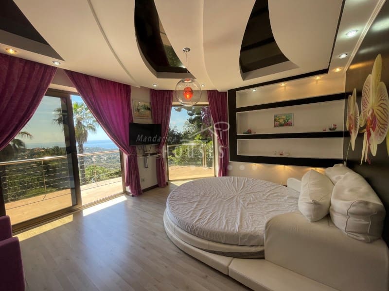 4 soveværelse Villa til salg i Lloret de Mar med swimmingpool garage - € 1.590.000 (Ref: 6913418)