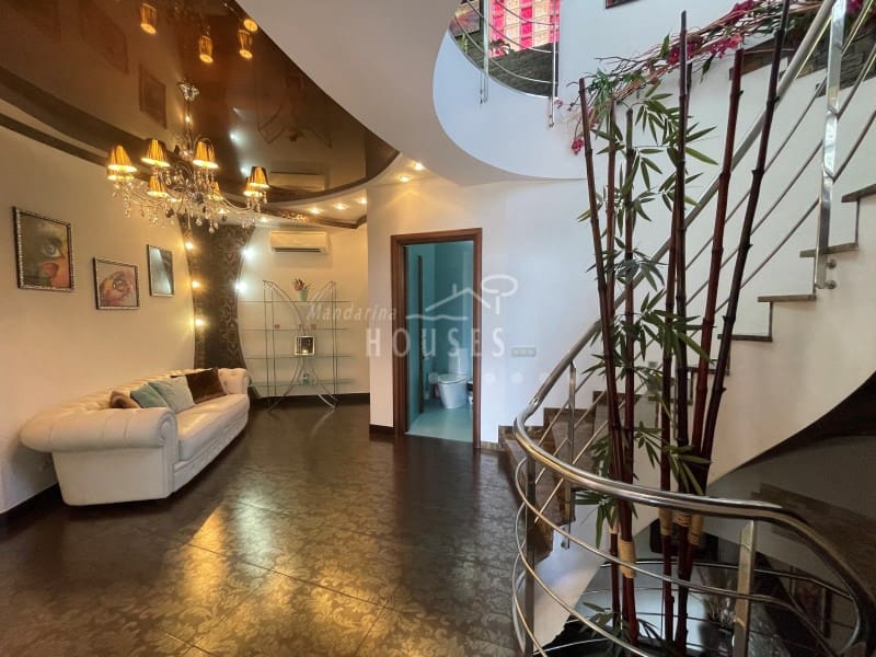 4 soveværelse Villa til salg i Lloret de Mar med swimmingpool garage - € 1.590.000 (Ref: 6913418)