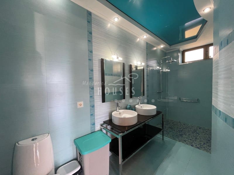 4 soveværelse Villa til salg i Lloret de Mar med swimmingpool garage - € 1.590.000 (Ref: 6913418)