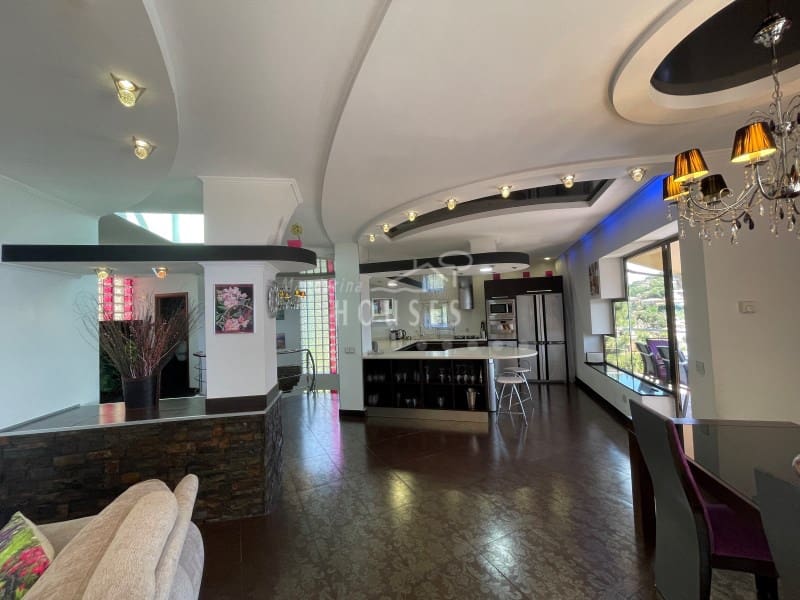 4 soveværelse Villa til salg i Lloret de Mar med swimmingpool garage - € 1.590.000 (Ref: 6913418)