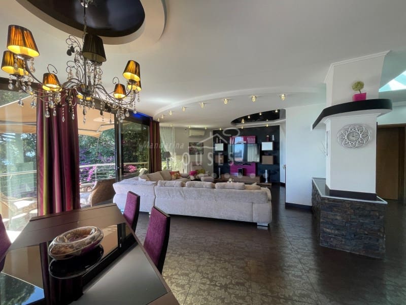 4 soveværelse Villa til salg i Lloret de Mar med swimmingpool garage - € 1.590.000 (Ref: 6913418)