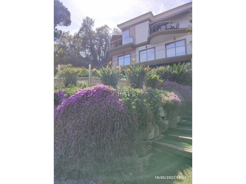 4 soveværelse Villa til salg i Lloret de Mar med swimmingpool garage - € 1.590.000 (Ref: 6913418)