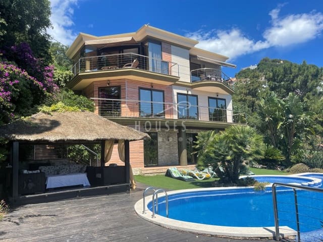 4 soveværelse Villa til salg i Serra Brava, Lloret de Mar med swimmingpool garage - € 1.590.000 (Ref: 6913418)