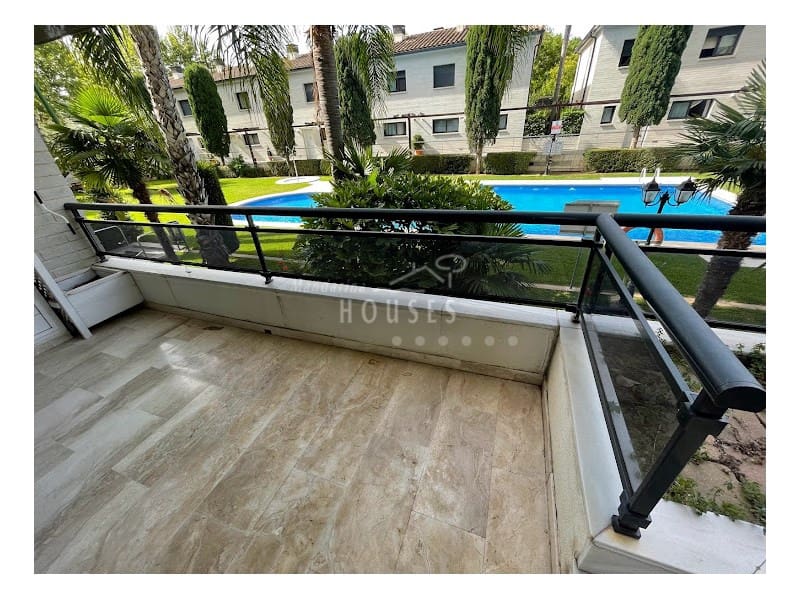 2 soveværelse Lejlighed til salg i Platja d'Aro med swimmingpool - € 450.000 (Ref: 6956832)