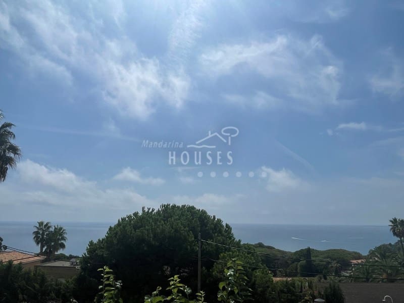 6 slaapkamer Villa te koop in Lloret de Mar met zwembad garage - € 840.000 (Ref: 7063236)