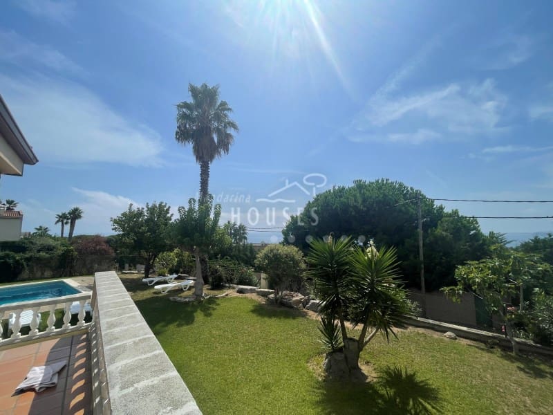 6 slaapkamer Villa te koop in Lloret de Mar met zwembad garage - € 840.000 (Ref: 7063236)