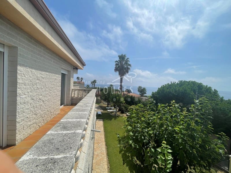 6 slaapkamer Villa te koop in Lloret de Mar met zwembad garage - € 840.000 (Ref: 7063236)