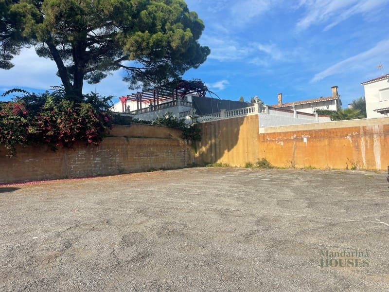 Terreno para Construção para venda em Lloret de Mar - 234 000 € (Ref: 7065205)
