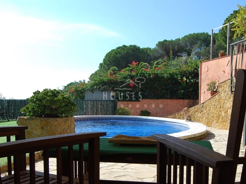 3 soveværelse Villa til salg i Lloret de Mar med swimmingpool garage - € 450.000 (Ref: 7158513)