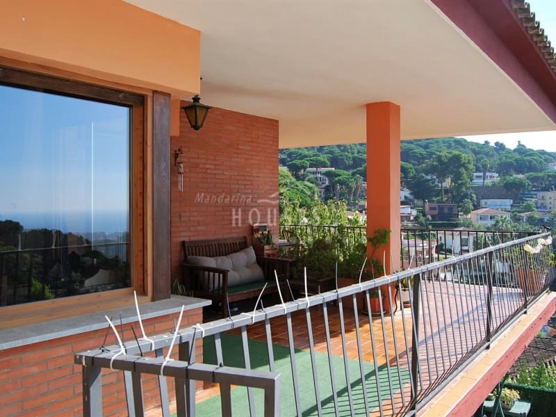 3 soveværelse Villa til salg i Lloret de Mar med swimmingpool garage - € 450.000 (Ref: 7158513)