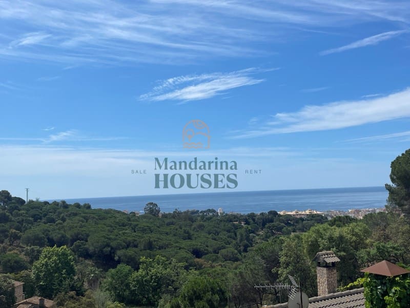 3 soveværelse Villa til salg i Lloret de Mar med swimmingpool garage - € 450.000 (Ref: 7158513)