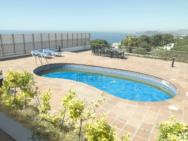 4 quarto Moradia para venda em Canyelles, Lloret de Mar com piscina garagem - 1 275 000 € (Ref: 7416081)
