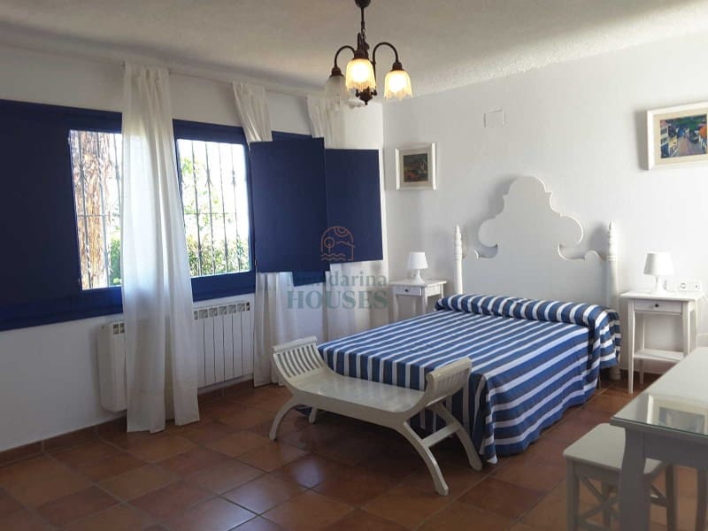 4 soveværelse Villa til salg i Lloret de Mar med swimmingpool garage - € 1.275.000 (Ref: 7416081)