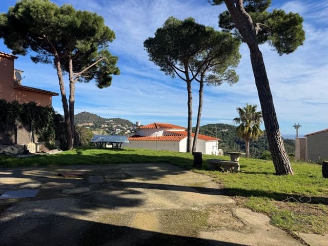 4 camera da letto Villa in vendita in Canyelles, Lloret de Mar con piscina garage - 905.000 € (Rif: 7416081)