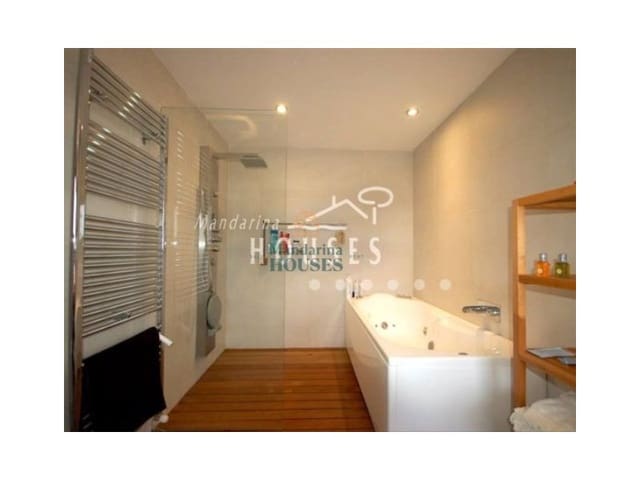 6 slaapkamer Villa te koop in Canyelles, Lloret de Mar met zwembad garage - € 795.000 (Ref: 7534148)