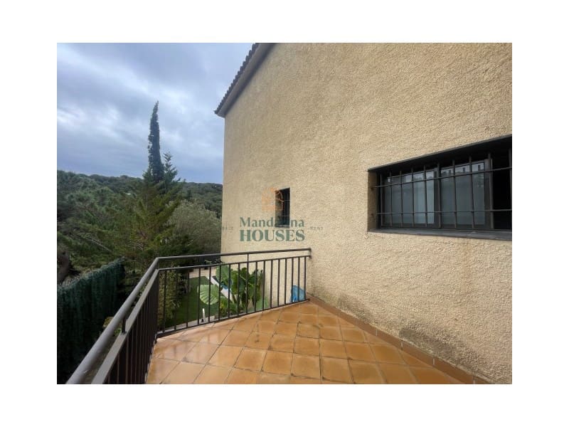 6 slaapkamer Villa te koop in Lloret de Mar met zwembad garage - € 795.000 (Ref: 7534148)