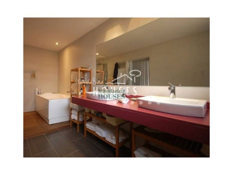 6 slaapkamer Villa te koop in Lloret de Mar met zwembad garage - € 795.000 (Ref: 7534148)