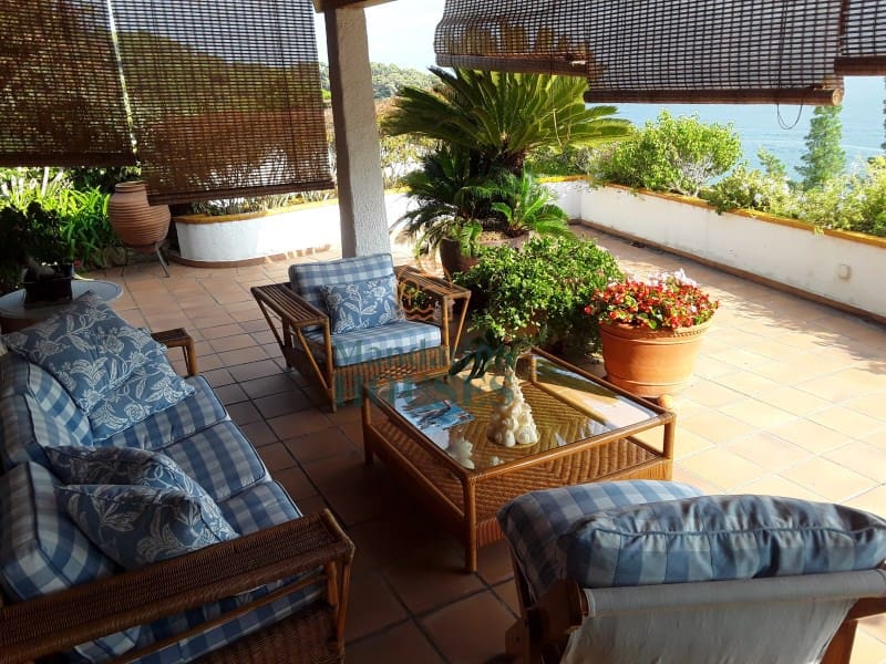 4 slaapkamer Villa te koop in Lloret de Mar met garage - € 950.000 (Ref: 7624475)