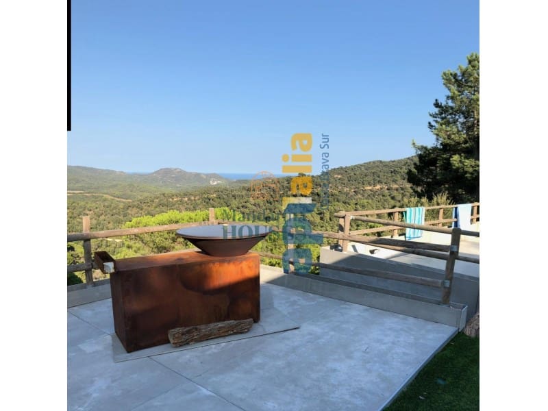 3 quarto Moradia para venda em Lloret de Mar com piscina - 559 000 € (Ref: 7729294)