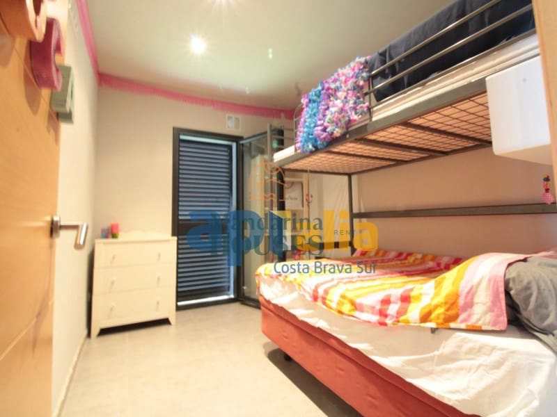 3 quarto Moradia para venda em Lloret de Mar com piscina - 559 000 € (Ref: 7729294)