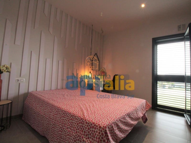 3 quarto Moradia para venda em Lloret de Mar com piscina - 559 000 € (Ref: 7729294)