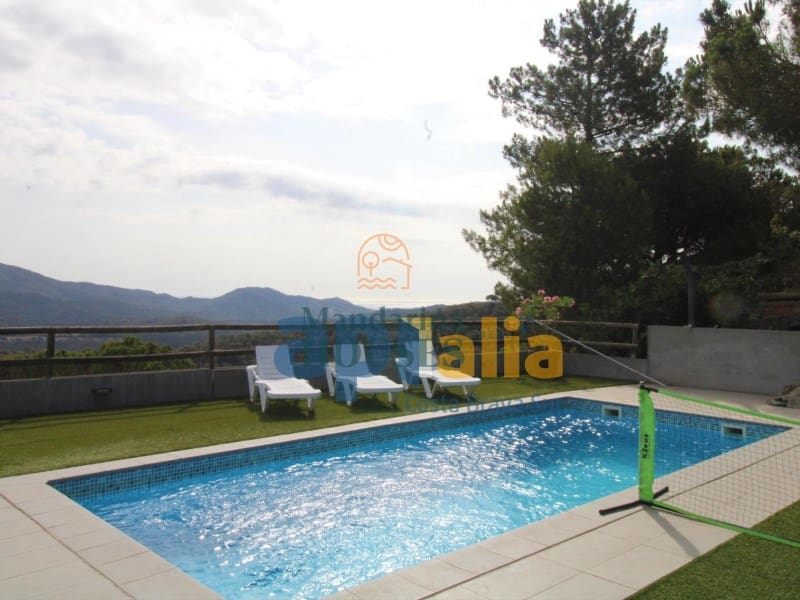 3 quarto Moradia para venda em Lloret de Mar com piscina - 559 000 € (Ref: 7729294)