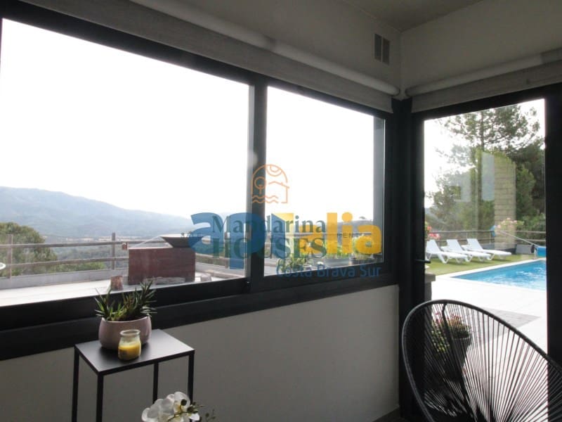 3 quarto Moradia para venda em Lloret de Mar com piscina - 559 000 € (Ref: 7729294)