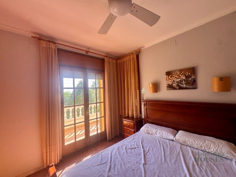 Chalet de 3 habitaciones en Lloret de Mar en venta con piscina garaje - 590.000 € (Ref: 7883968)