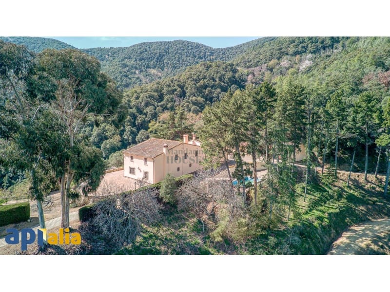 8 slaapkamer Villa te koop in Tordera met zwembad garage - € 1.200.000 (Ref: 7883969)