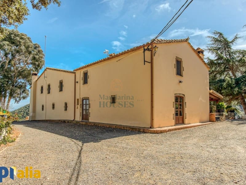 8 slaapkamer Villa te koop in Tordera met zwembad garage - € 1.200.000 (Ref: 7883969)