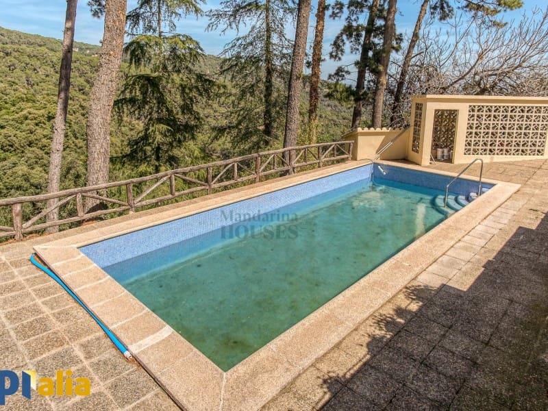 8 slaapkamer Villa te koop in Tordera met zwembad garage - € 1.200.000 (Ref: 7883969)